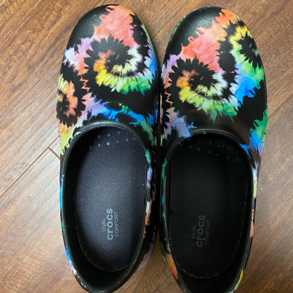 Crocs nursing clogs